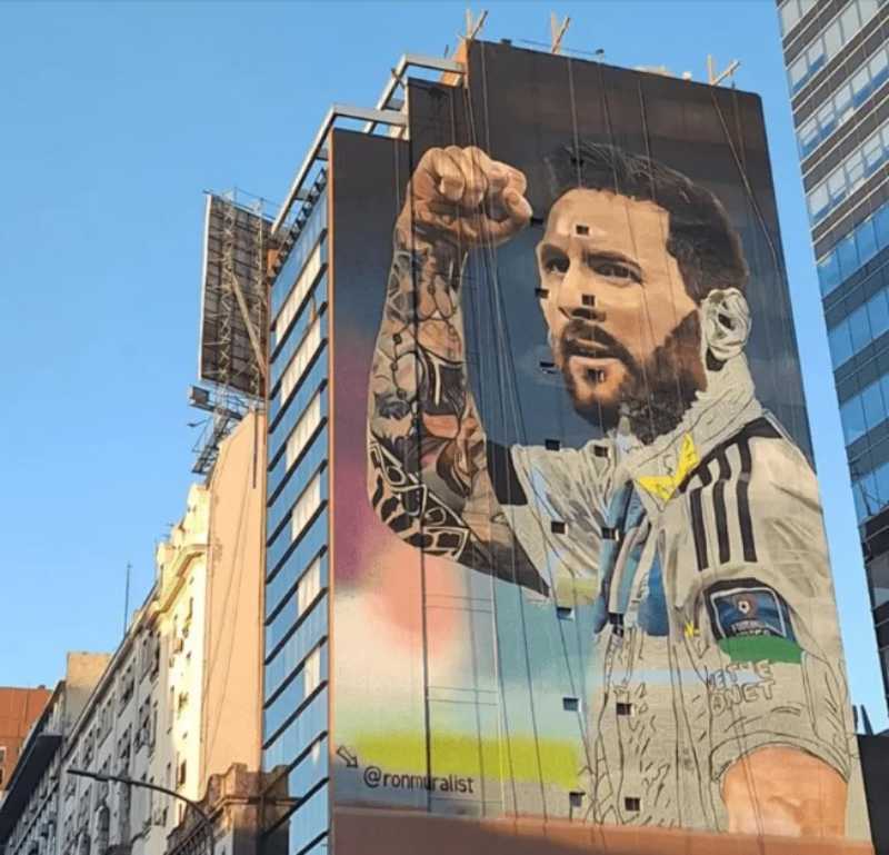 El imponente mural de Lionel Messi con la Selección Argentina 