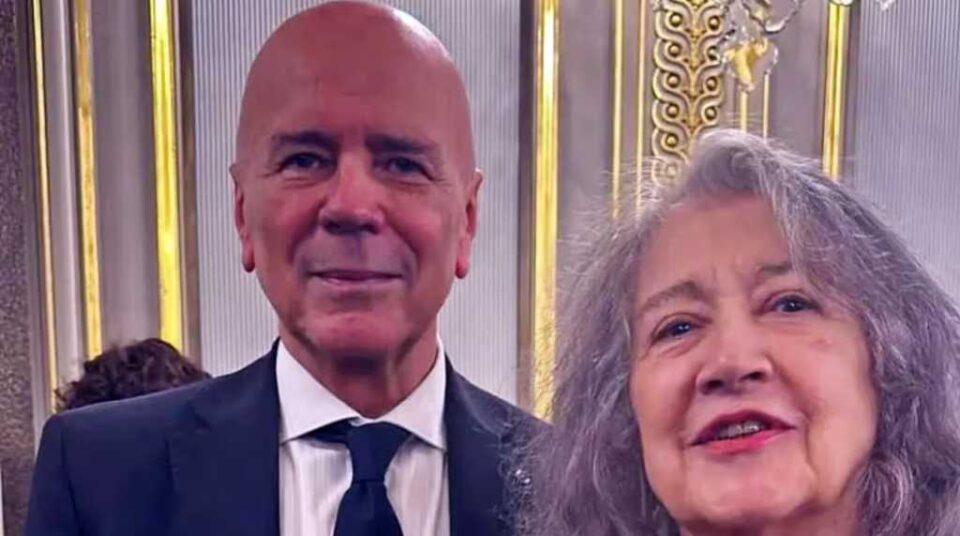 Martha Argerich y Daniel Barenboim recibieron la Orden Nacional de la Legión de Honor en París