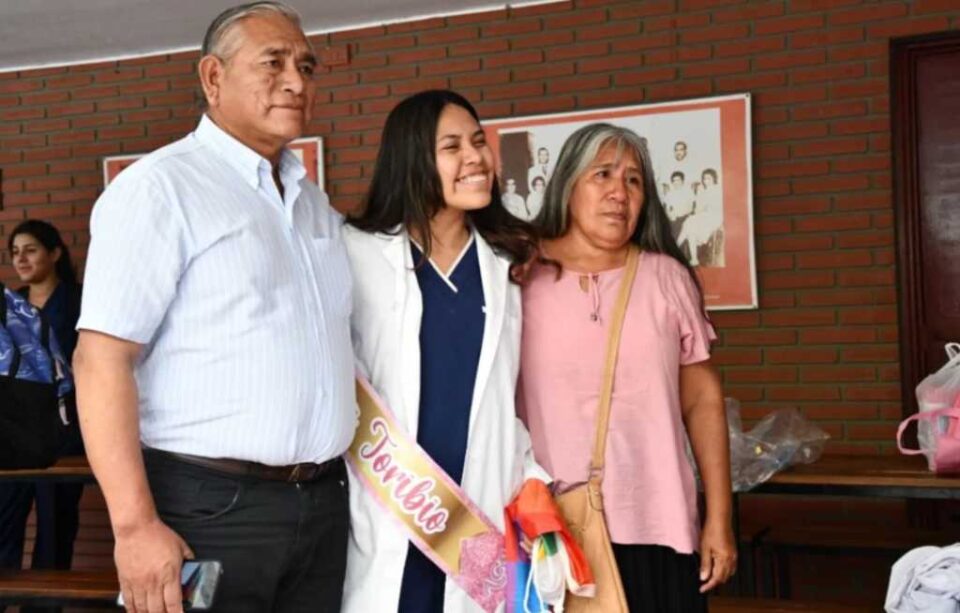 La primera médica argentina de la etnia Wichí egresada de la Unne