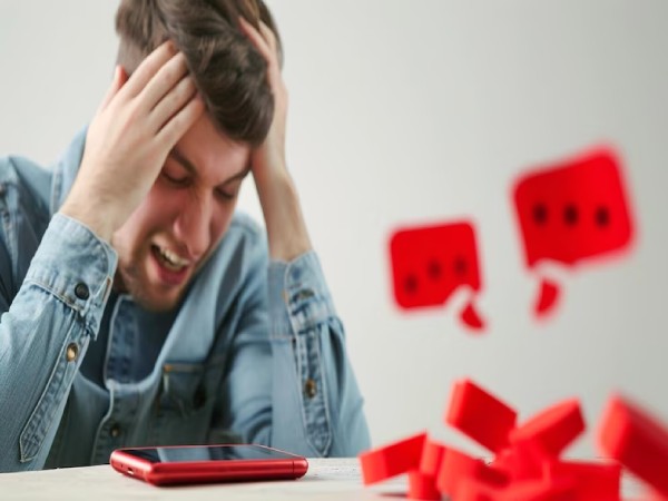 Una encuesta demuestra que cada vez más los jóvenes prefieren alejarse del celular y vivir sin internet