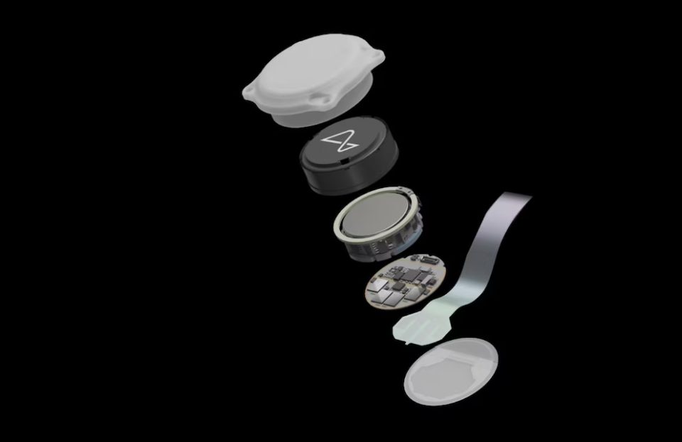 Cómo funciona el chip cerebral de Elon Musk que controla dispositivos con el pensamiento