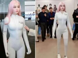 China da un paso más con el robot Moya: una IA encarnada capaz de emular al 92 % a un humano en una de sus funciones vitales
